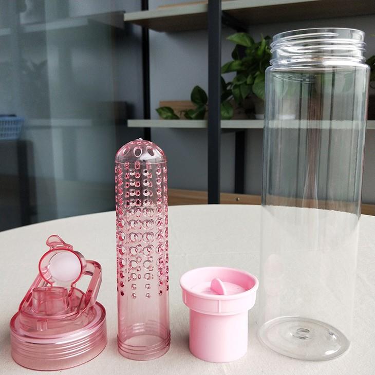 700ml Double Strainer And Leakproof Lid Plastic Tritan Fruit Infuser Water Bottle